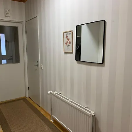 Lägenhet 1br M6 With Sauna, Big Balcony,free Parking