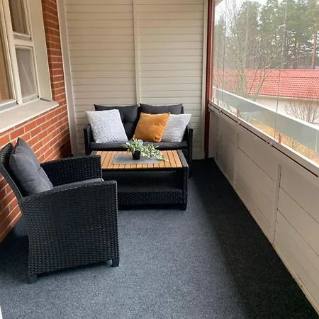 Lägenhet 1br M6 With Sauna, Big Balcony,free Parking *