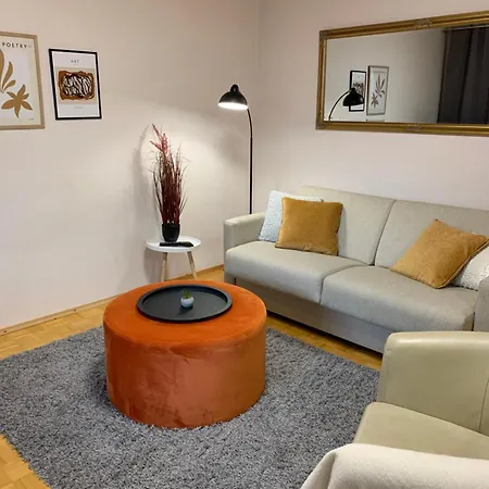 1br M6 With Sauna, Big Balcony,free Parking *